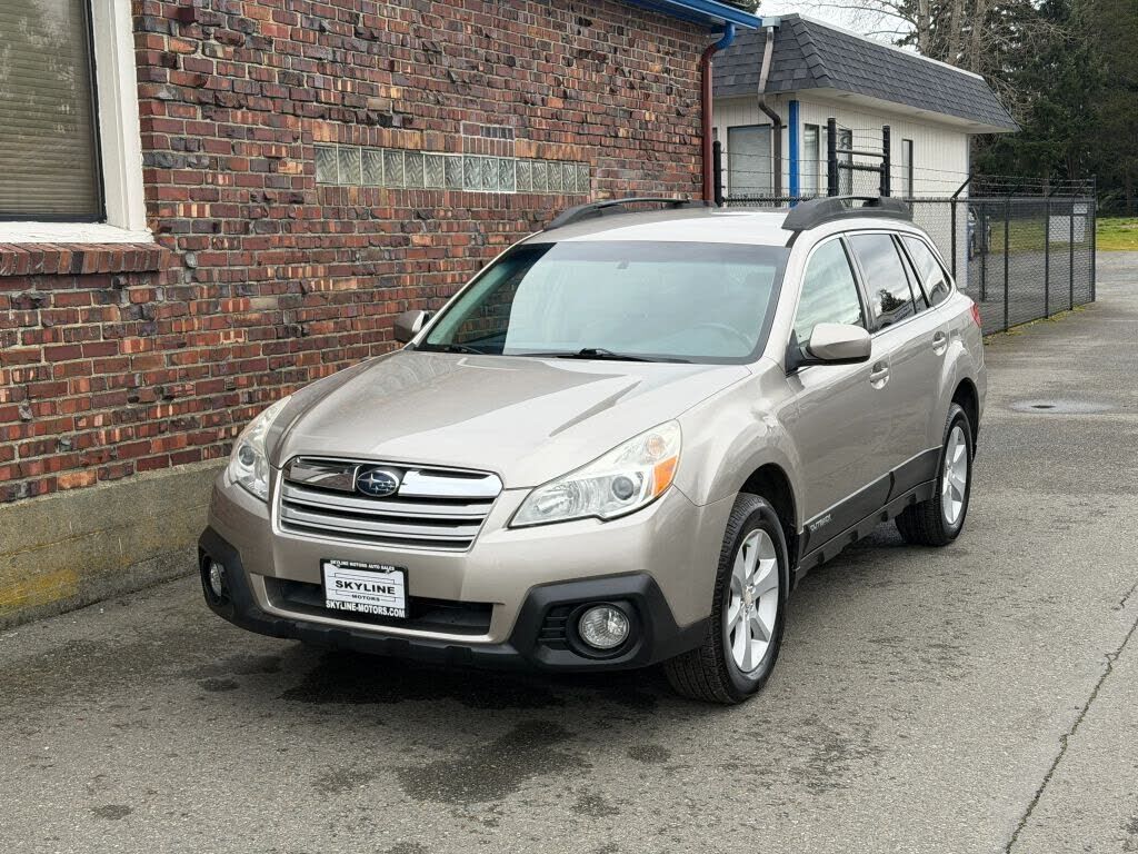 2014 SUBARU Outback