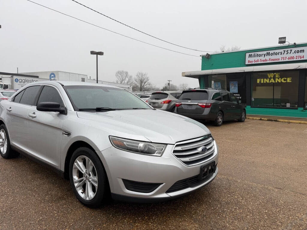 2015 FORD Taurus