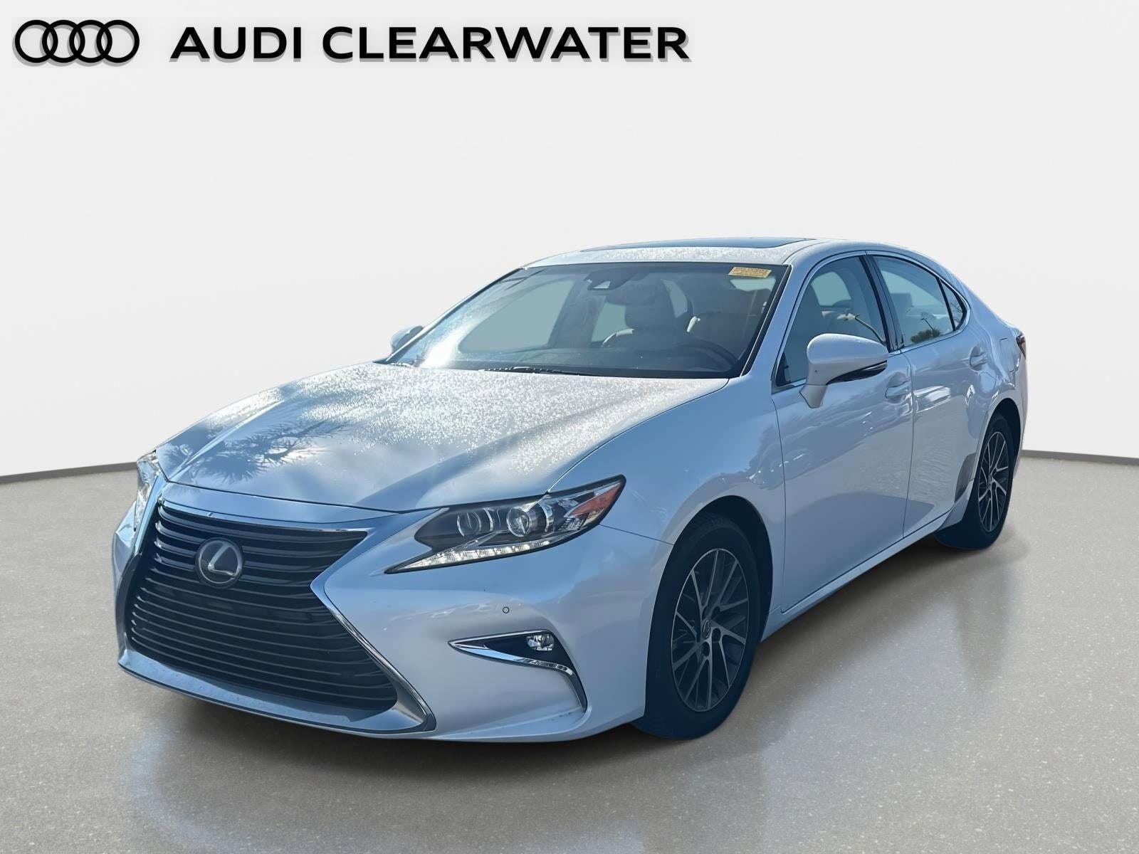 2016 LEXUS ES