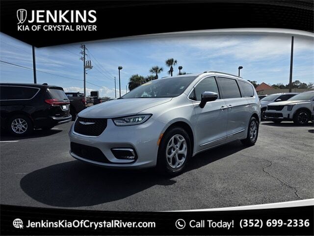 2023 CHRYSLER Pacifica