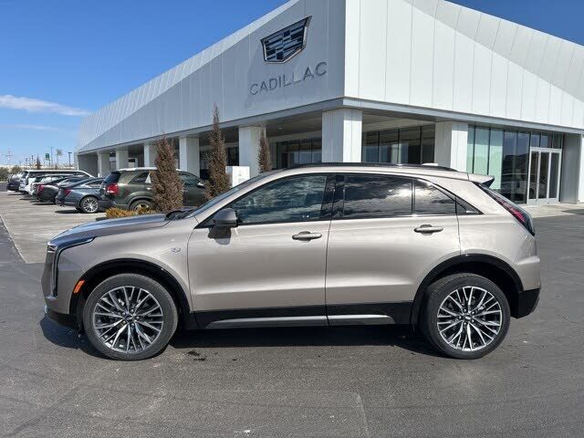 2024 CADILLAC XT4