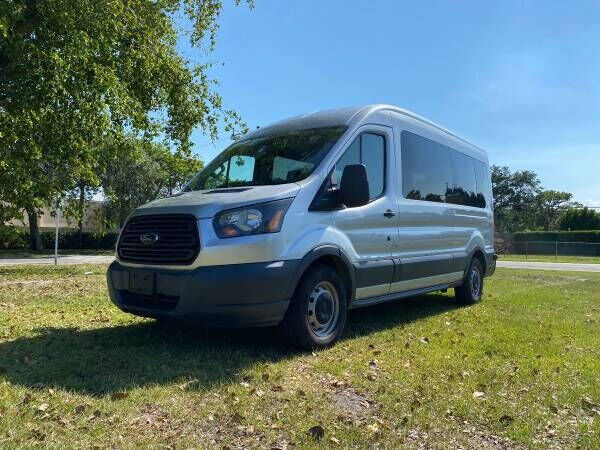 2015 FORD Transit