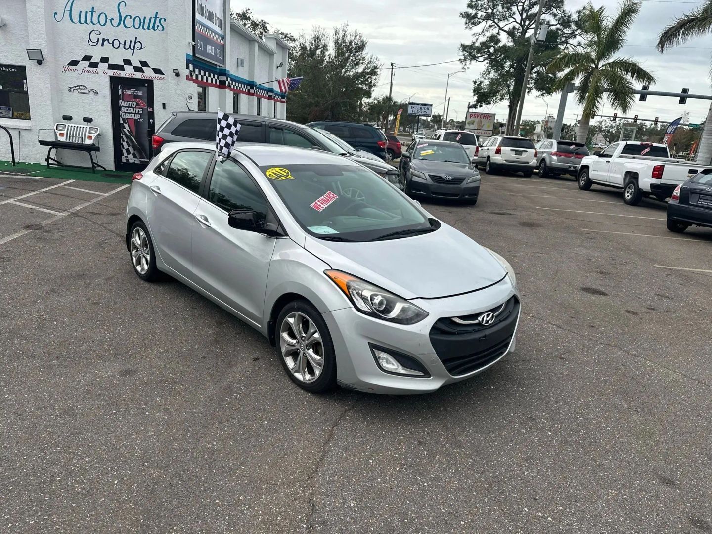 2013 HYUNDAI Elantra