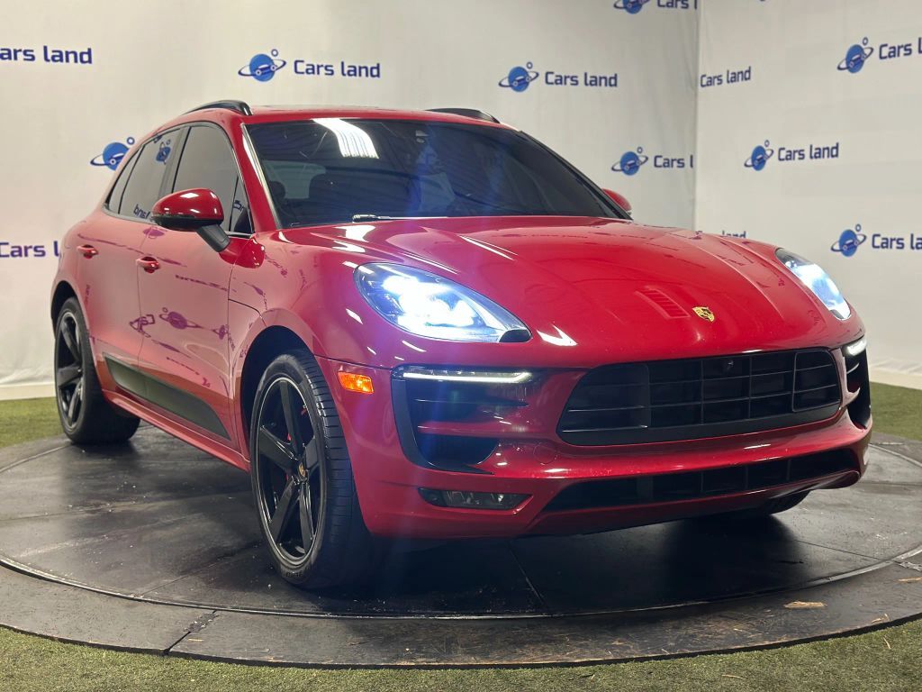 2017 PORSCHE Macan