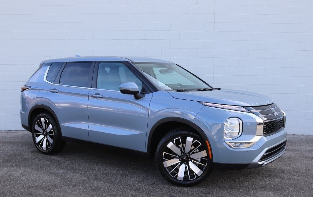 2026 MITSUBISHI Outlander