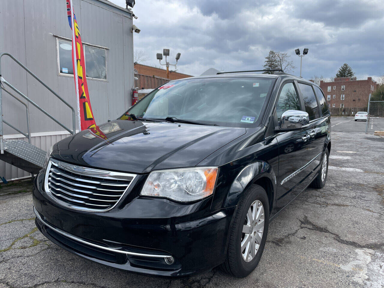2012 CHRYSLER Town and Country