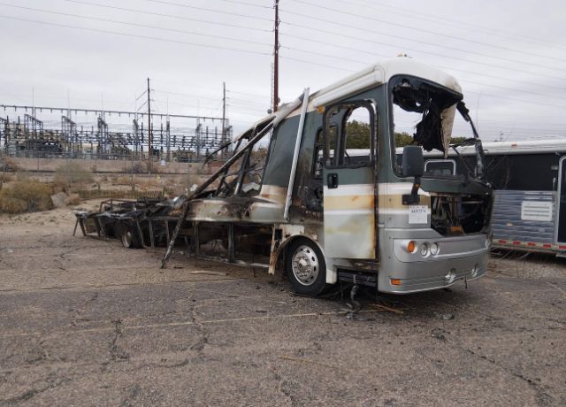2002 FREIGHTLINER XC Chassis
