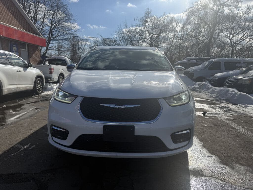 2022 CHRYSLER Pacifica