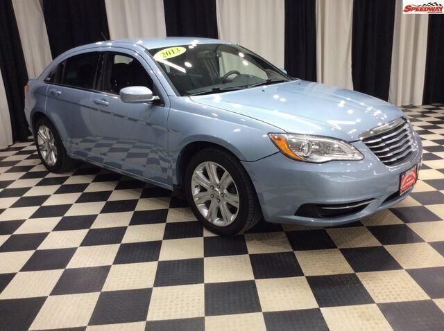 2013 CHRYSLER 200