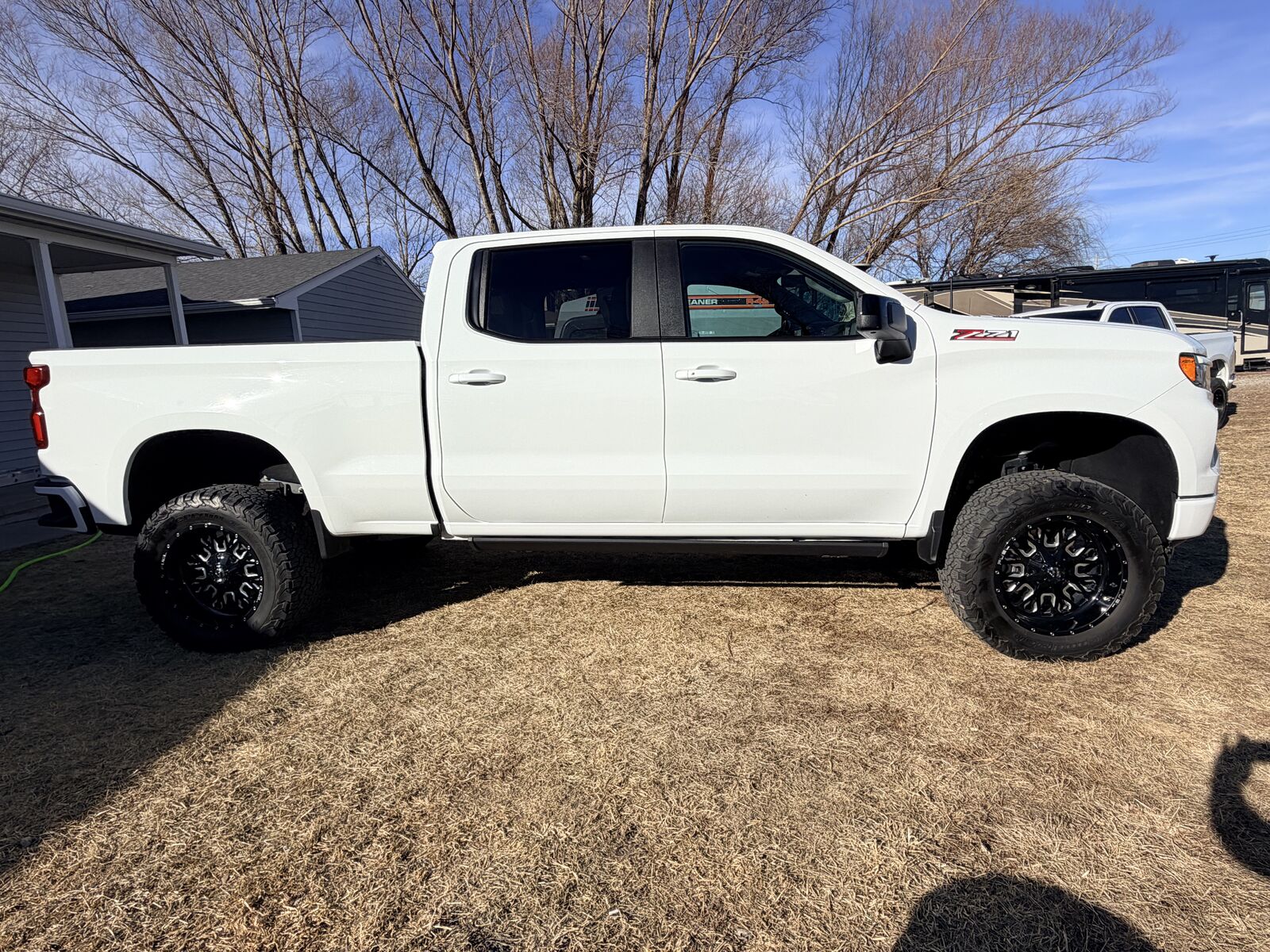 2023 CHEVROLET Silverado