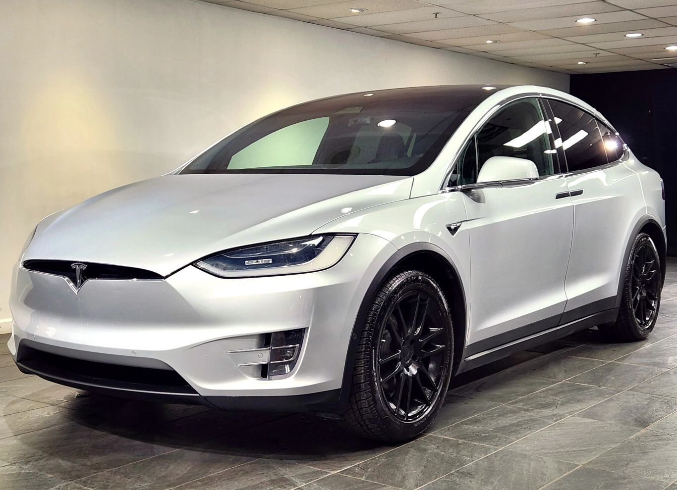 2018 TESLA Model X