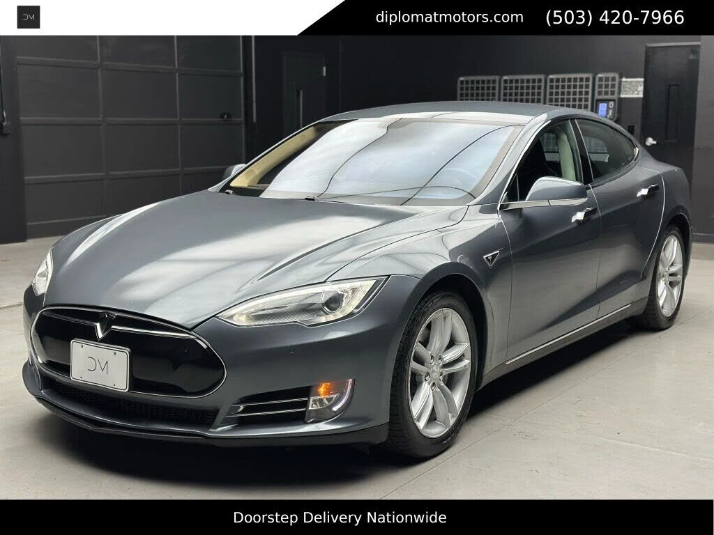2014 TESLA Model S