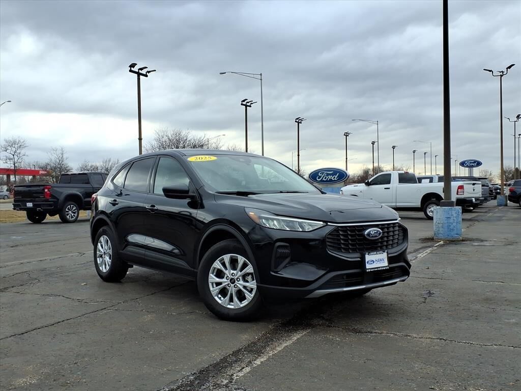 2025 FORD Escape