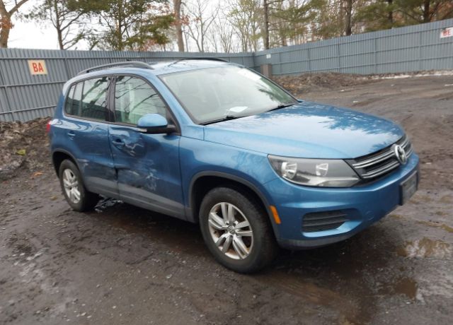 2017 VOLKSWAGEN Tiguan