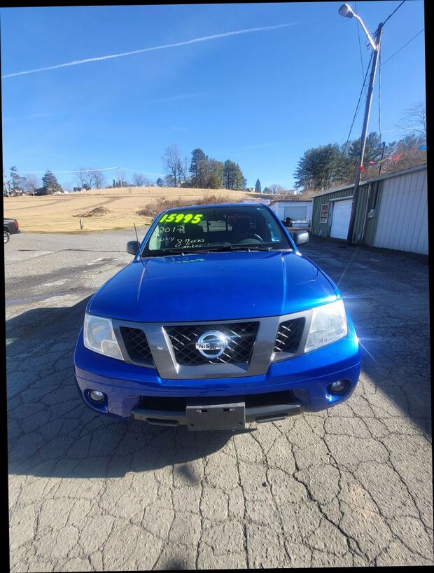 2012 NISSAN Frontier