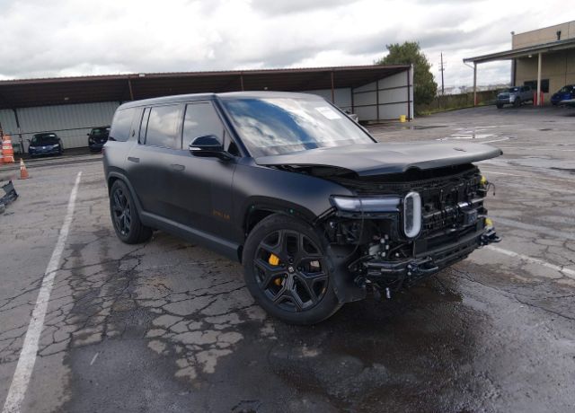 2025 RIVIAN R1S
