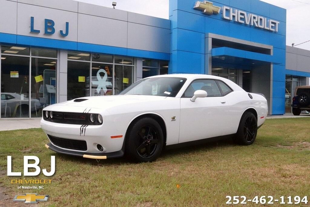 2021 DODGE Challenger