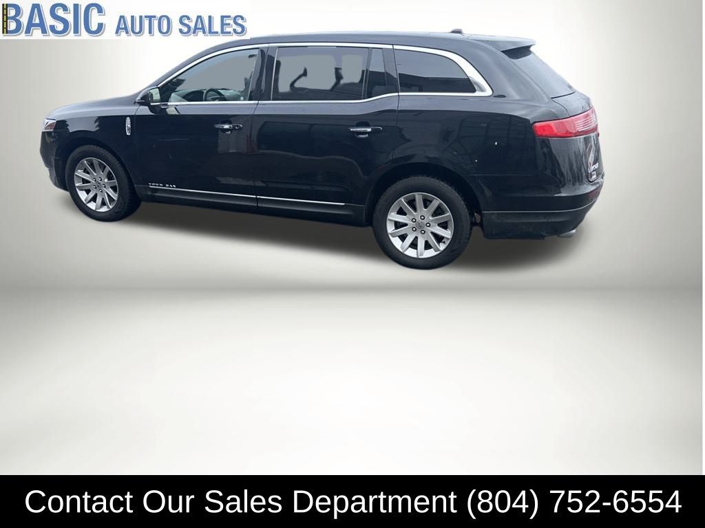 2019 LINCOLN MKT