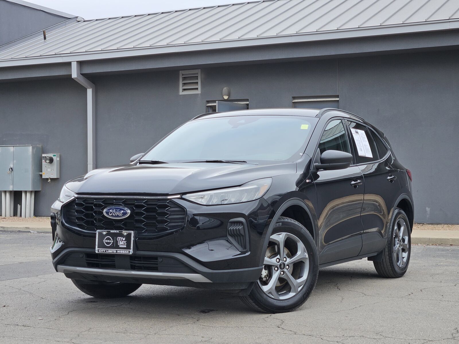 2025 FORD Escape