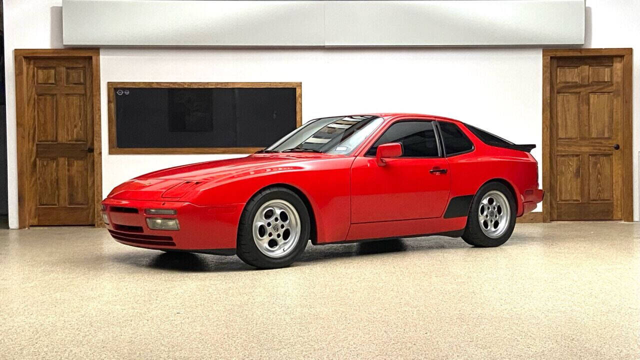 1986 PORSCHE 944