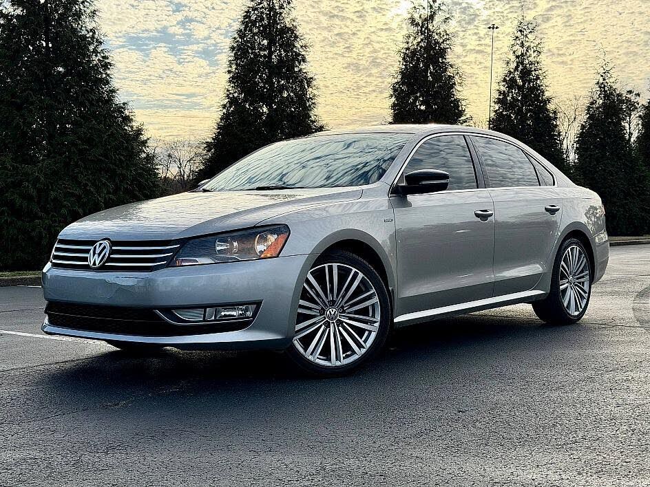 2014 VOLKSWAGEN Passat