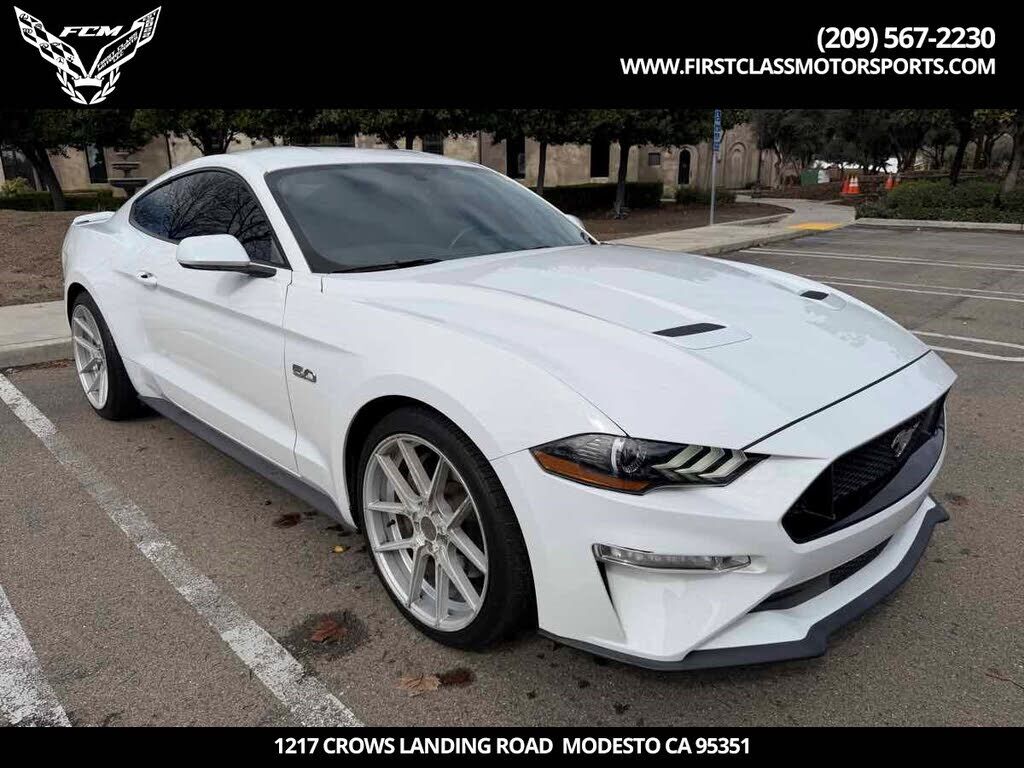 2019 FORD Mustang