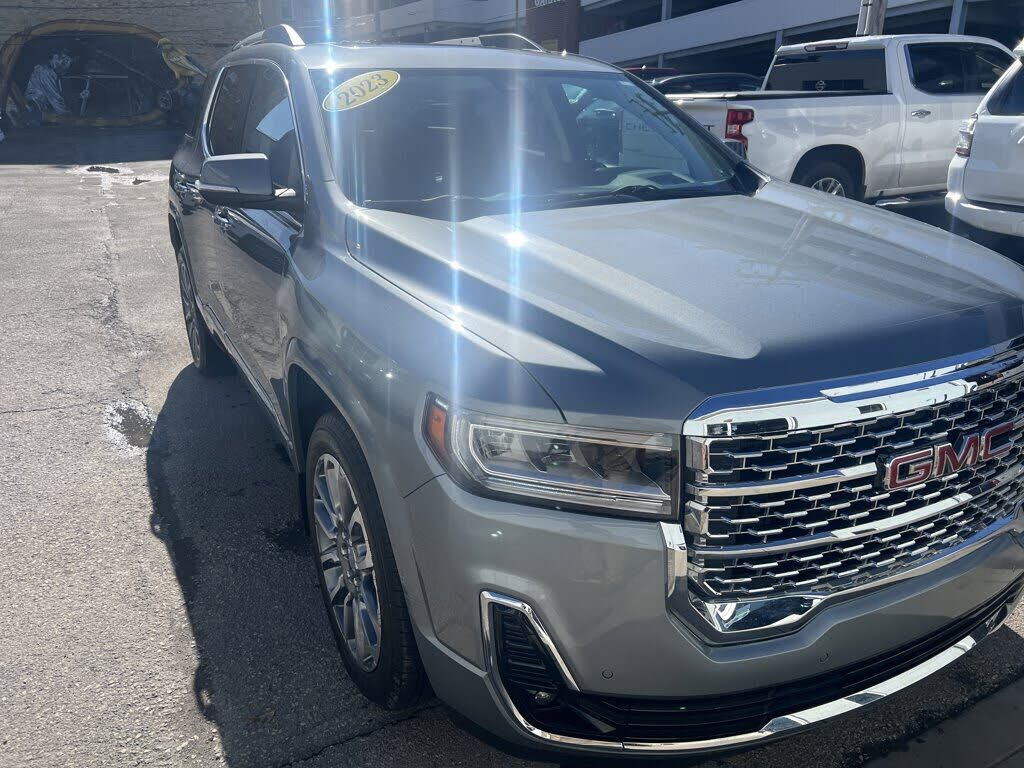 2023 GMC Acadia