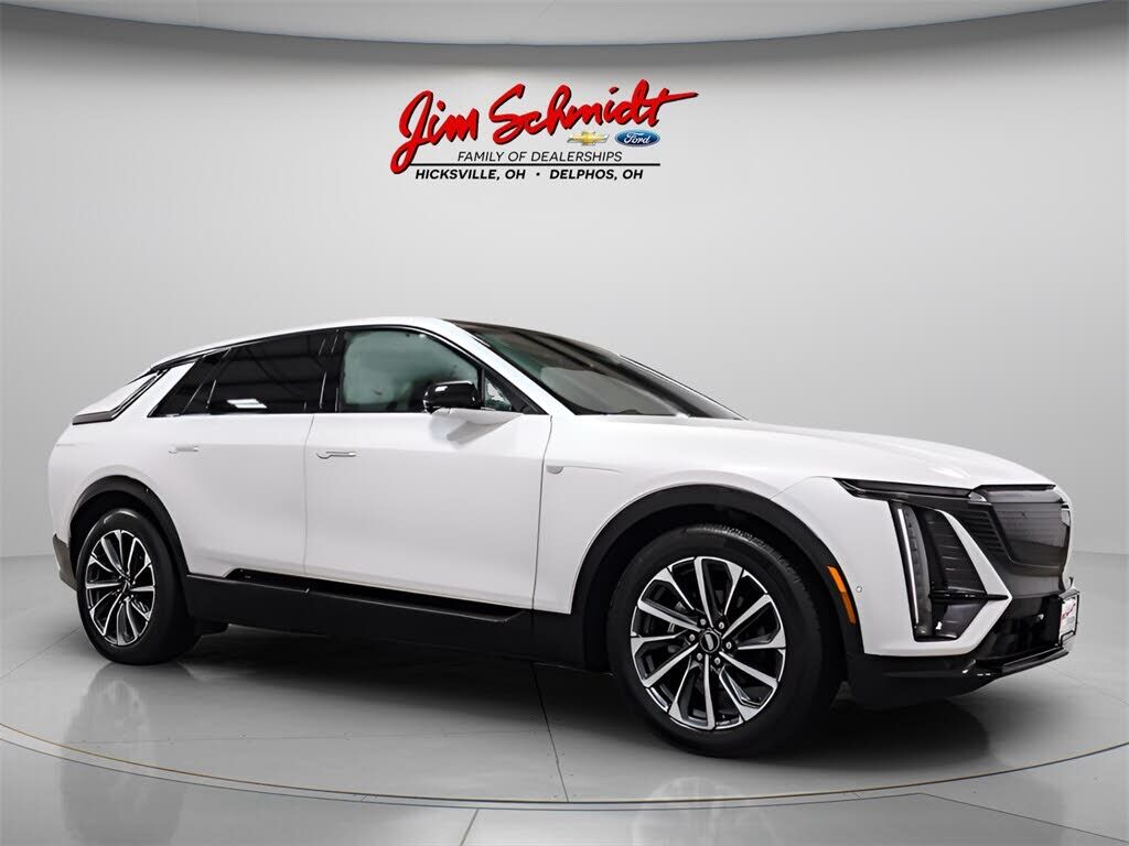 2024 CADILLAC Lyriq