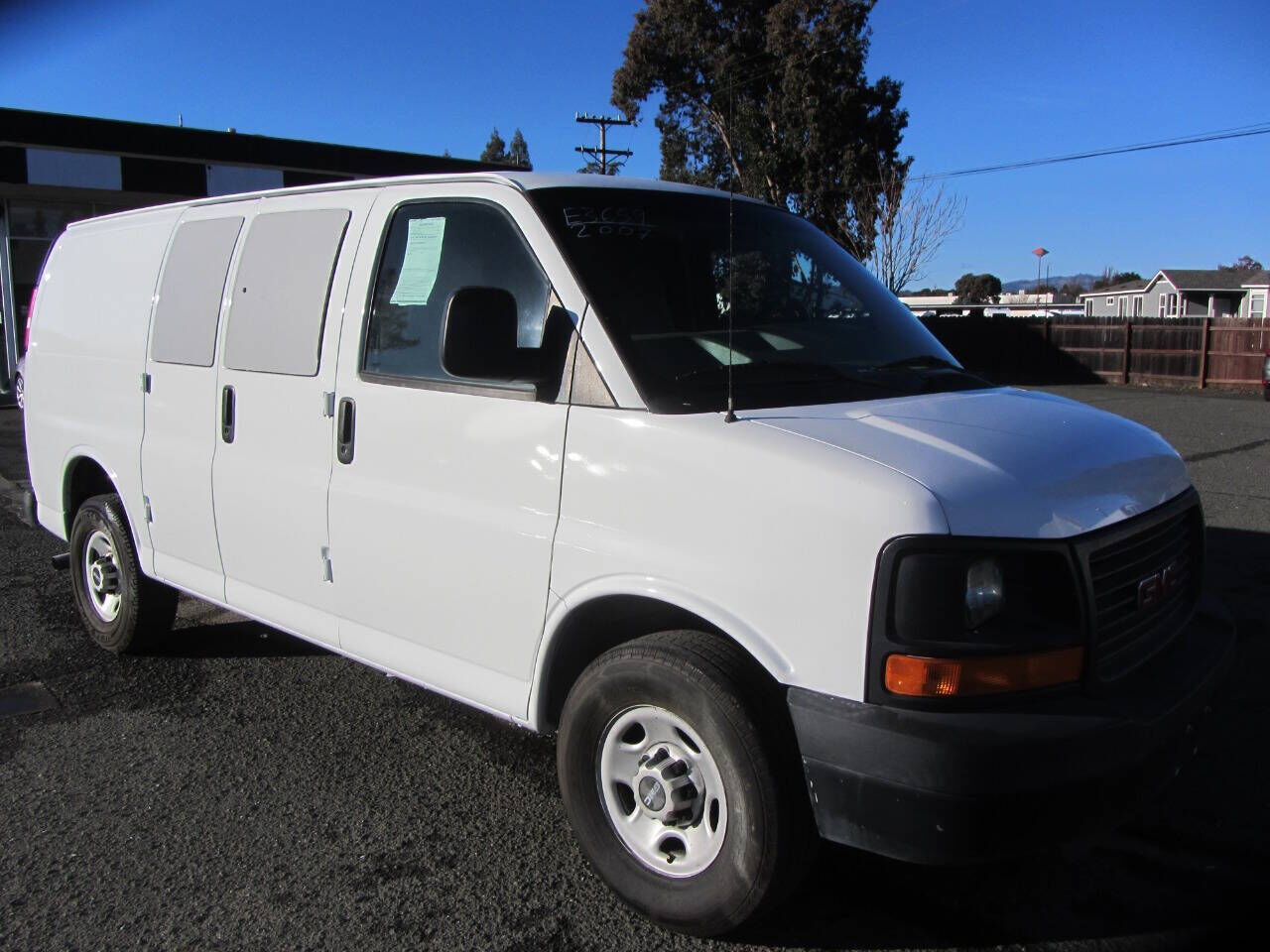 GMC Savana