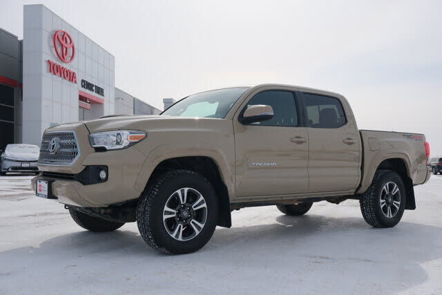 2017 TOYOTA Tacoma