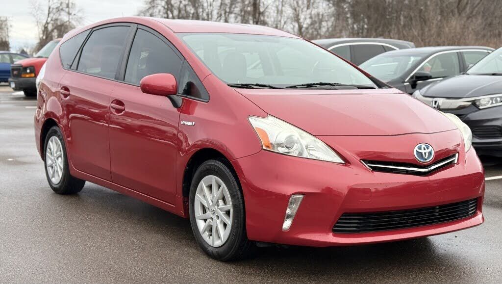 Toyota Prius V