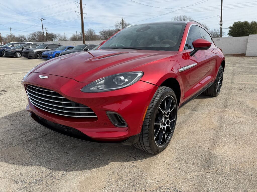 2021 ASTON MARTIN DBX