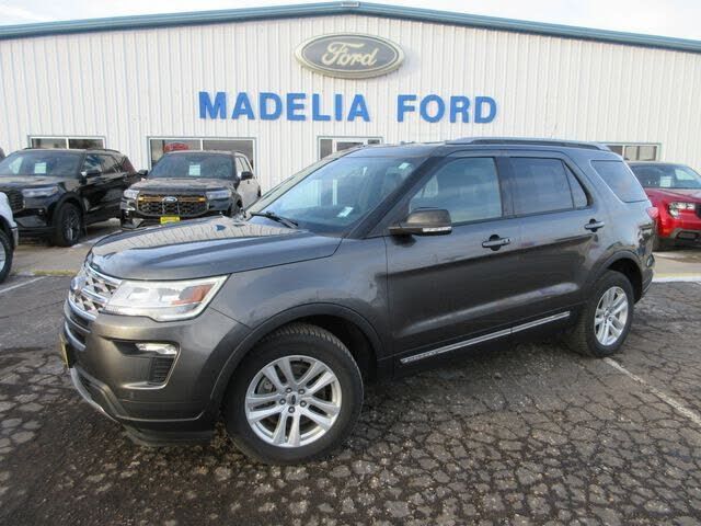 2018 FORD Explorer