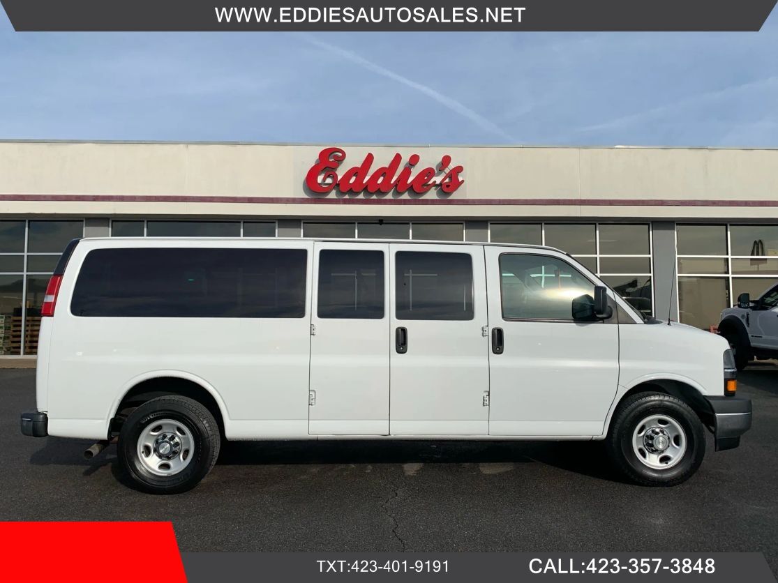 2020 CHEVROLET Express