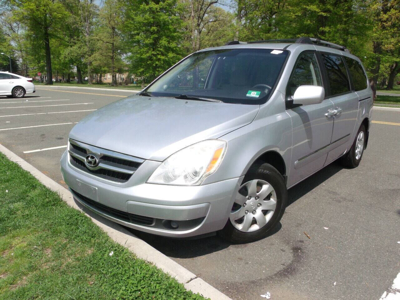 2008 HYUNDAI Entourage