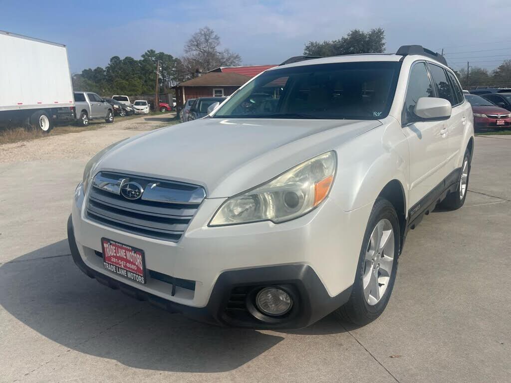 2014 SUBARU Outback