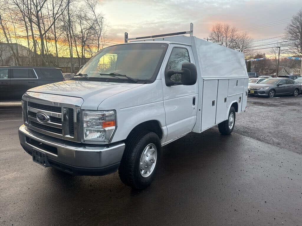 2016 FORD E-350