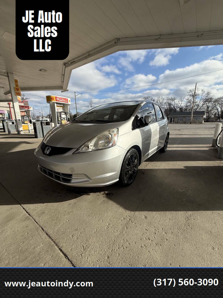 2011 HONDA Fit