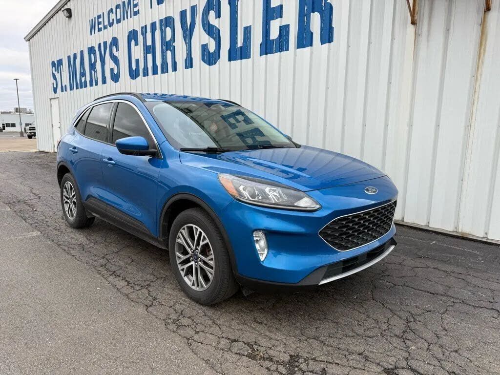 2021 FORD Escape
