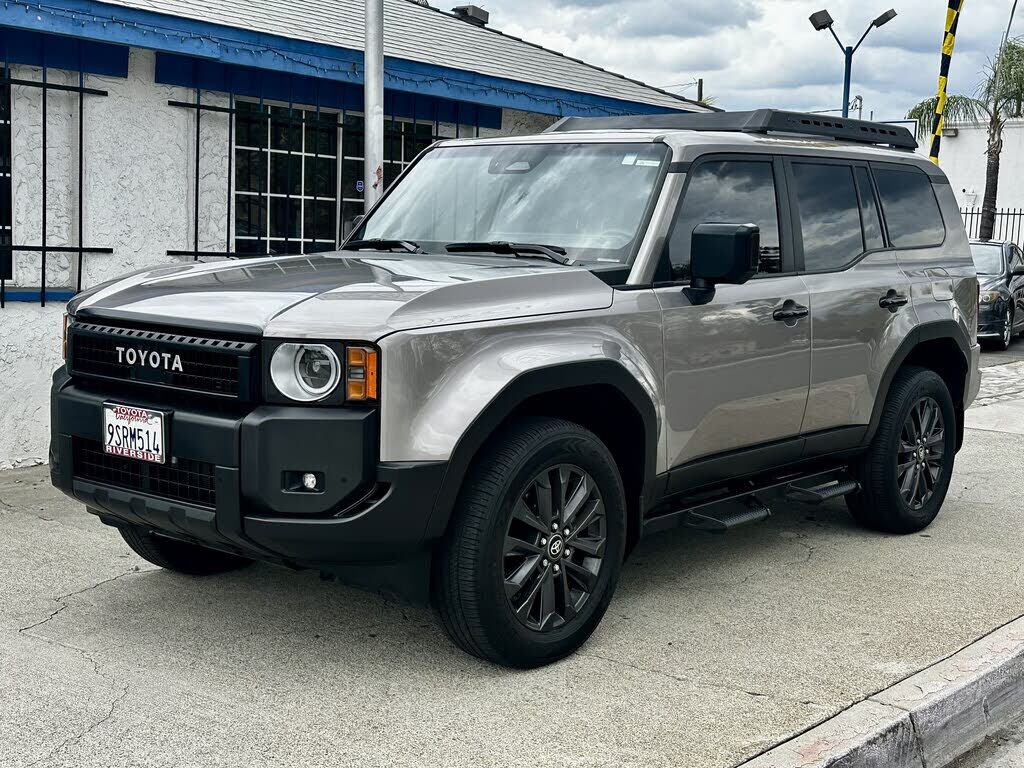 2025 TOYOTA Land Cruiser