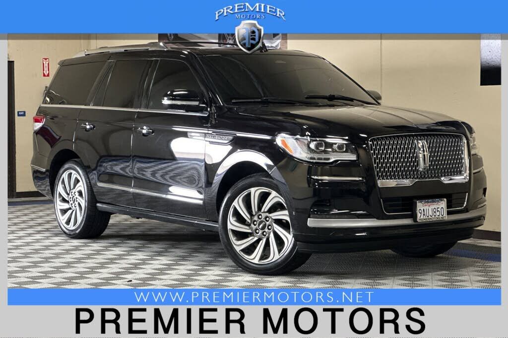 2022 LINCOLN Navigator
