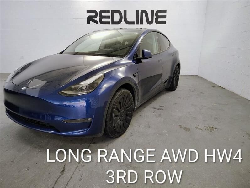 2024 TESLA Model Y