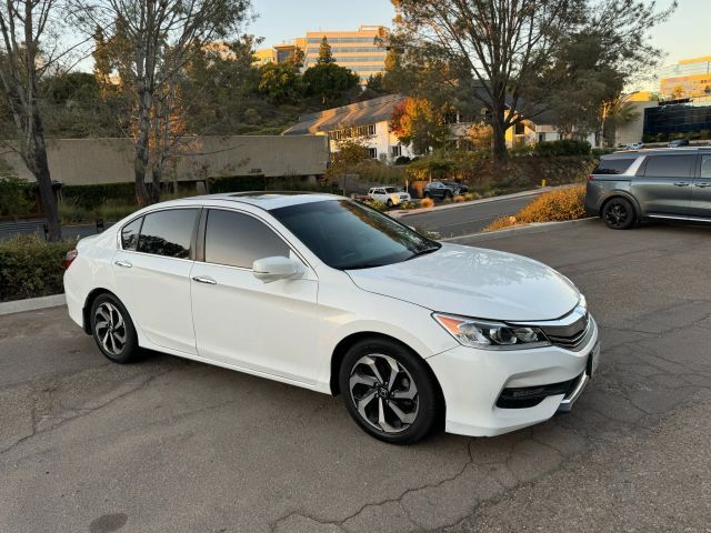 2017 HONDA Accord