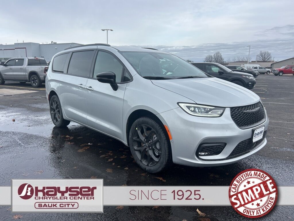 2026 CHRYSLER Pacifica