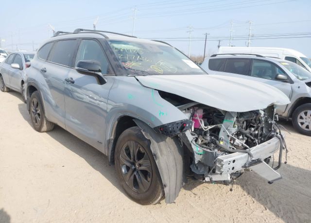 2025 TOYOTA Highlander