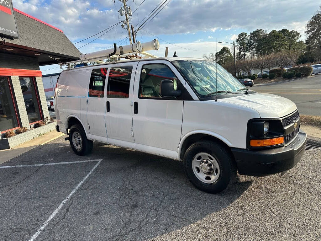 2013 CHEVROLET Express
