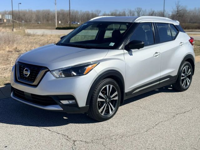 2020 NISSAN Kicks