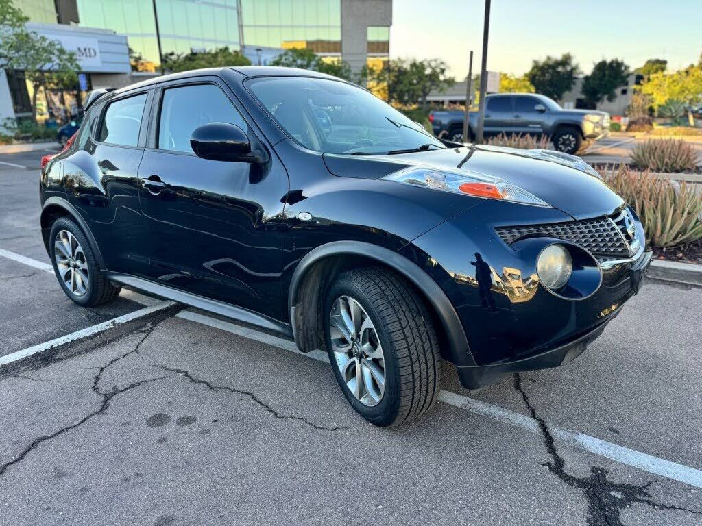 2011 NISSAN Juke