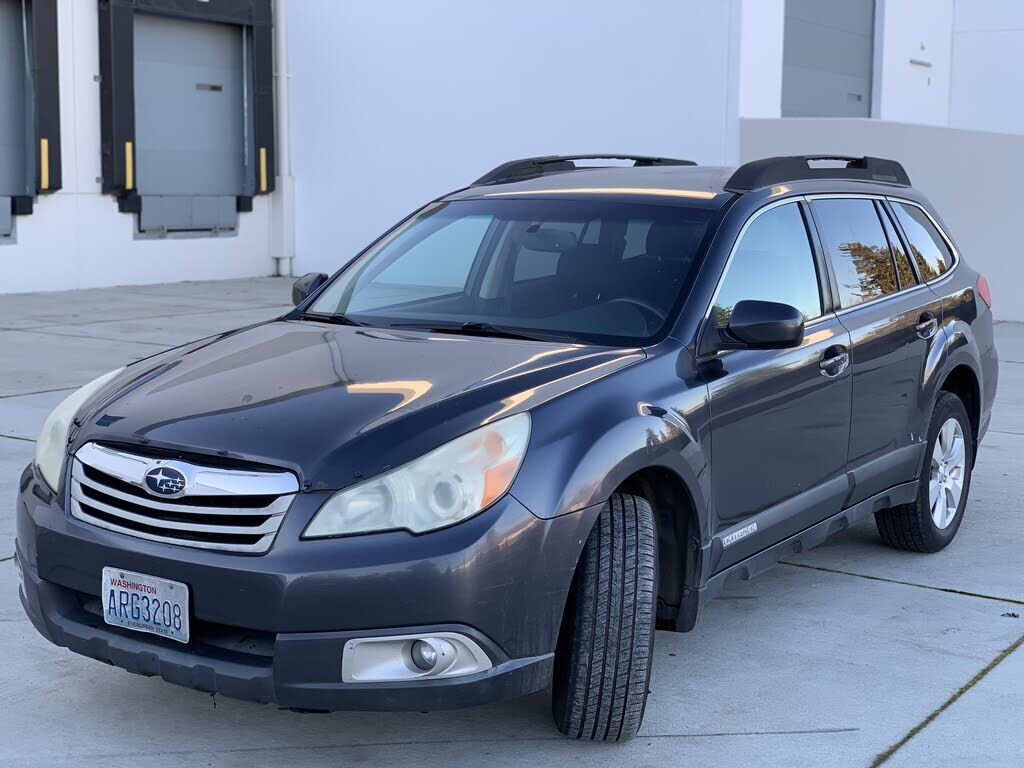 2011 SUBARU Outback