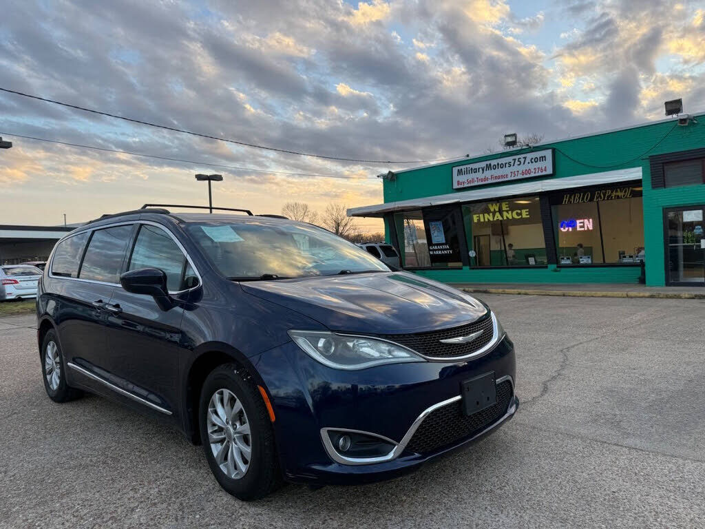 2017 CHRYSLER Pacifica